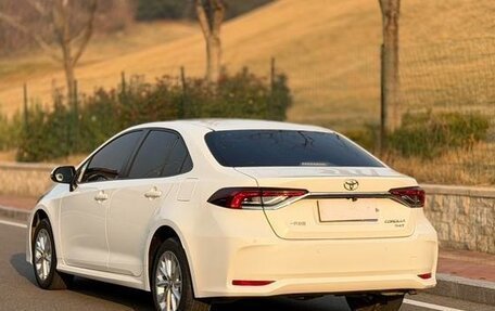 Toyota Corolla, 2022 год, 1 600 000 рублей, 3 фотография