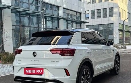 Volkswagen T-Roc I, 2022 год, 1 560 004 рублей, 7 фотография