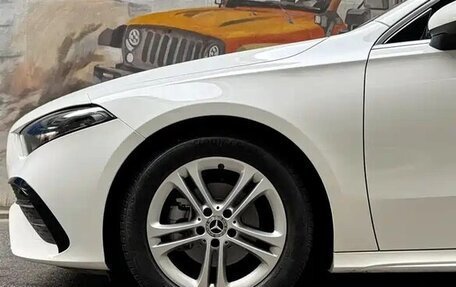 Mercedes-Benz A-Класс, 2023 год, 1 640 004 рублей, 6 фотография