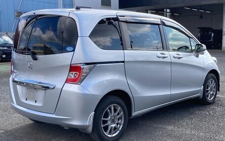 Honda Freed I, 2014 год, 1 040 444 рублей, 6 фотография