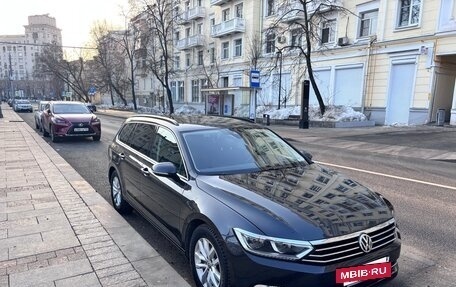 Volkswagen Passat B8 рестайлинг, 2019 год, 2 200 000 рублей, 3 фотография