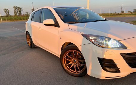 Mazda 3, 2010 год, 870 000 рублей, 2 фотография