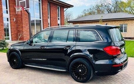 Mercedes-Benz GL-Класс, 2013 год, 2 500 000 рублей, 4 фотография