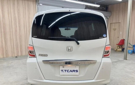 Honda Freed I, 2014 год, 1 060 444 рублей, 6 фотография