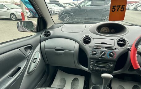 Toyota Vitz, 2001 год, 349 000 рублей, 14 фотография