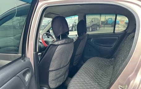 Toyota Vitz, 2001 год, 349 000 рублей, 17 фотография