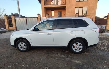 Mitsubishi Outlander III рестайлинг 3, 2014 год, 1 450 000 рублей, 7 фотография