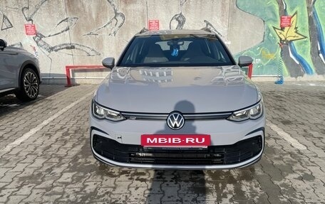 Volkswagen Golf VIII, 2020 год, 2 850 000 рублей, 2 фотография