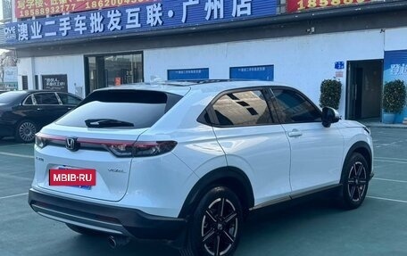 Honda Vezel, 2023 год, 2 320 000 рублей, 5 фотография