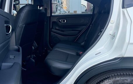 Honda Vezel, 2023 год, 2 320 000 рублей, 13 фотография