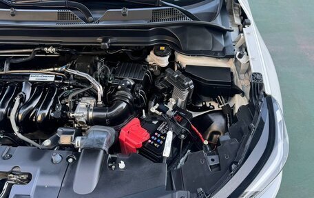 Honda Vezel, 2023 год, 2 320 000 рублей, 18 фотография