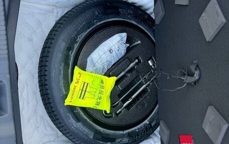 Honda Vezel, 2023 год, 2 320 000 рублей, 20 фотография