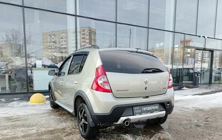 Renault Sandero I, 2014 год, 799 800 рублей, 8 фотография