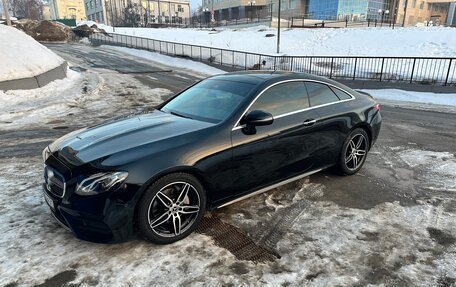 Mercedes-Benz E-Класс, 2019 год, 4 850 000 рублей, 1 фотография