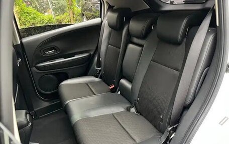 Honda Vezel, 2022 год, 1 460 004 рублей, 15 фотография