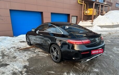 Mercedes-Benz E-Класс, 2019 год, 4 850 000 рублей, 7 фотография
