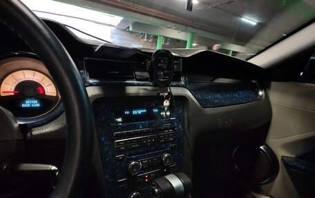 Ford Mustang VI рестайлинг, 2009 год, 2 555 555 рублей, 11 фотография