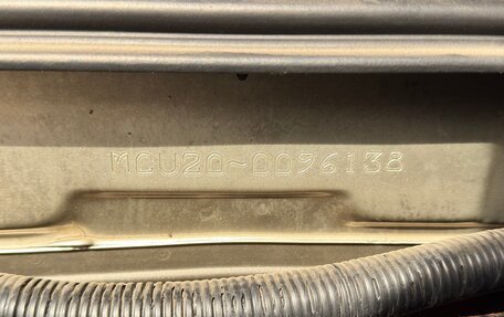 Toyota Kluger I, 2003 год, 1 300 000 рублей, 26 фотография