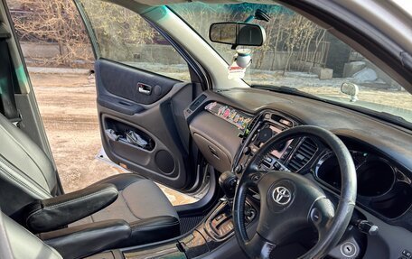 Toyota Kluger I, 2003 год, 1 300 000 рублей, 22 фотография