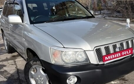 Toyota Kluger I, 2003 год, 1 300 000 рублей, 30 фотография