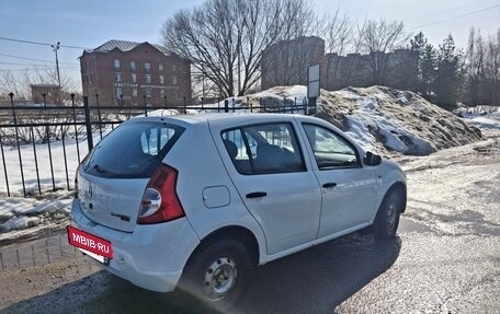 Renault Sandero I, 2010 год, 400 000 рублей, 2 фотография