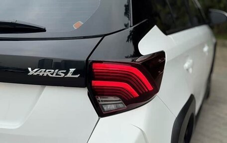 Toyota Yaris XP150 рестайлинг, 2022 год, 1 450 000 рублей, 6 фотография