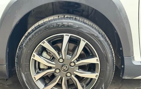 Toyota Yaris XP150 рестайлинг, 2022 год, 1 450 000 рублей, 3 фотография