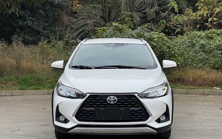 Toyota Yaris XP150 рестайлинг, 2022 год, 1 450 000 рублей, 7 фотография