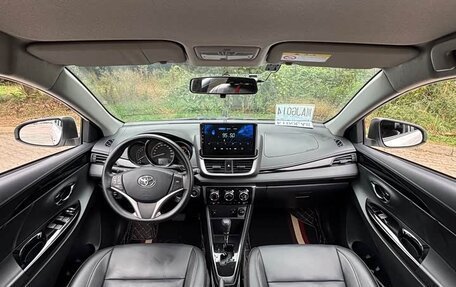 Toyota Yaris XP150 рестайлинг, 2022 год, 1 450 000 рублей, 15 фотография