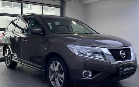 Nissan Pathfinder, 2014 год, 1 839 000 рублей, 3 фотография