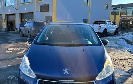 Peugeot 208 II, 2013 год, 498 000 рублей, 3 фотография