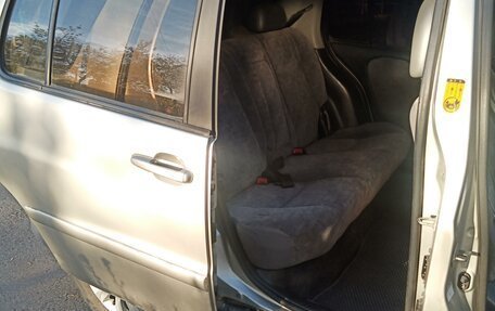 Toyota Raum I, 2000 год, 350 000 рублей, 5 фотография