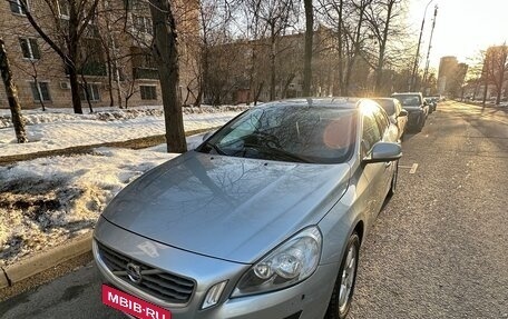 Volvo S60 III, 2011 год, 900 000 рублей, 2 фотография