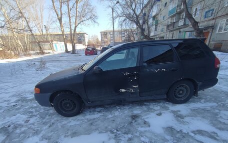 Nissan Wingroad III, 2001 год, 260 000 рублей, 3 фотография