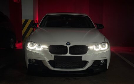 BMW 3 серия, 2018 год, 2 850 000 рублей, 3 фотография