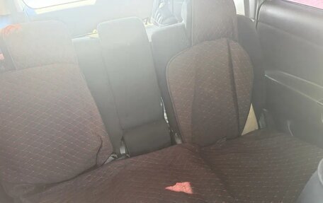 Toyota Wish II, 2006 год, 650 000 рублей, 4 фотография