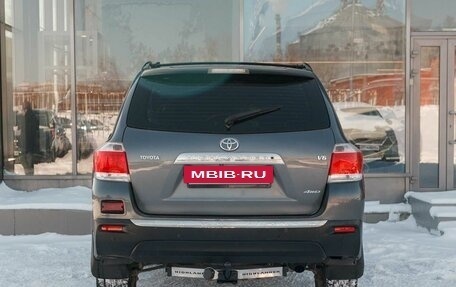 Toyota Highlander III, 2011 год, 1 760 000 рублей, 6 фотография