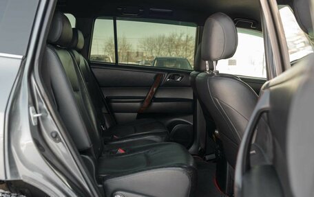 Toyota Highlander III, 2011 год, 1 760 000 рублей, 21 фотография