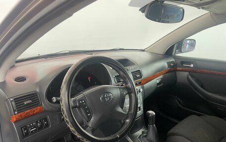 Toyota Avensis III рестайлинг, 2004 год, 645 000 рублей, 10 фотография