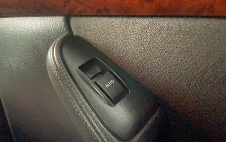 Toyota Avensis III рестайлинг, 2004 год, 645 000 рублей, 22 фотография