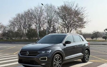 Volkswagen T-Roc I, 2022 год, 1 780 333 рублей, 1 фотография