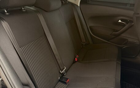 Volkswagen Polo VI (EU Market), 2011 год, 715 000 рублей, 11 фотография