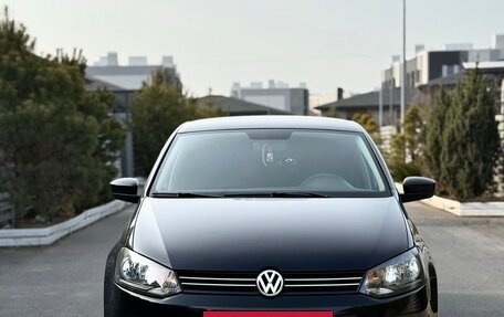 Volkswagen Polo VI (EU Market), 2011 год, 715 000 рублей, 2 фотография