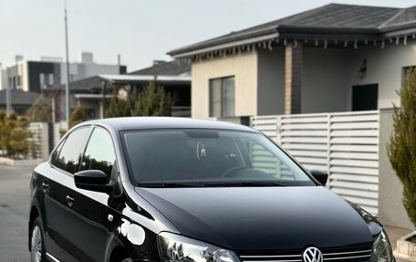 Volkswagen Polo VI (EU Market), 2011 год, 715 000 рублей, 3 фотография