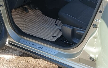 Renault Sandero II рестайлинг, 2015 год, 980 000 рублей, 14 фотография