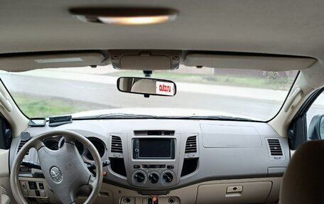 Toyota Fortuner I, 2005 год, 1 700 000 рублей, 12 фотография