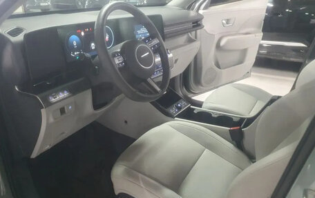 Hyundai Kona, 2023 год, 1 780 777 рублей, 7 фотография