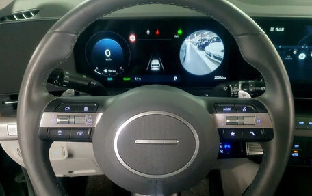 Hyundai Kona, 2023 год, 1 780 777 рублей, 10 фотография