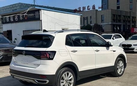Volkswagen T-Cross I, 2022 год, 1 700 000 рублей, 6 фотография