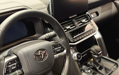 Toyota Land Cruiser, 2026 год, 17 950 000 рублей, 10 фотография